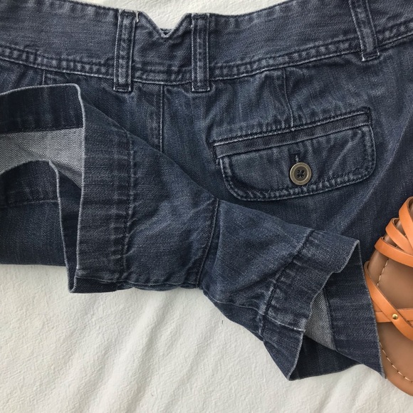 {LOFT} denim shorts. 4 - Picture 4 of 4